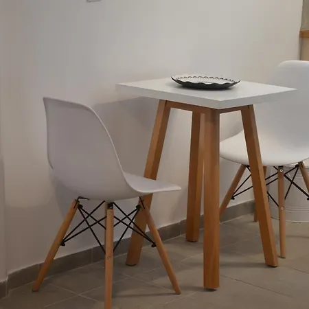 Apartment White And Grey Chora *